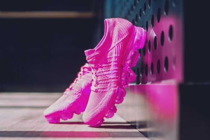 mens pink vapormax