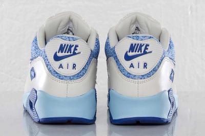 Nike Air Max 90 Wmns Hyper Blue Heels 1