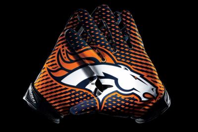 Denver Broncos Glove 1