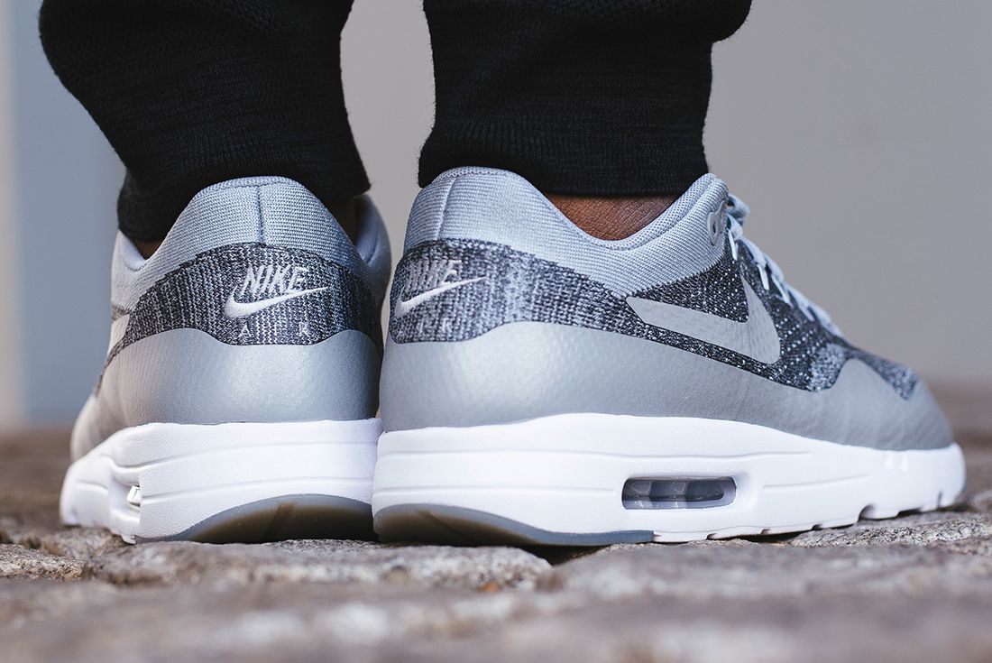 air max 1 flyknit grey