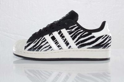 Adidas Originals Superstar 2 Zebra Profile 1