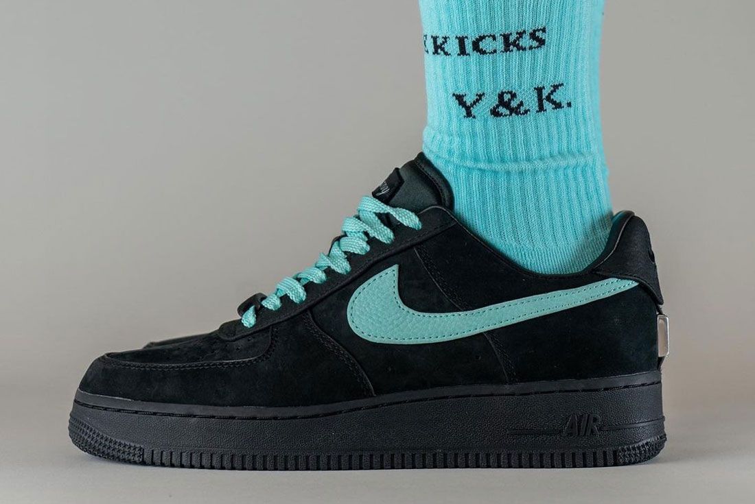 regimiento coser juicio Where to Buy the Tiffany & Co. x Nike Air Force 1 '1837' - Sneaker Freaker