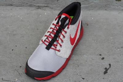 Nike Roshe Run Trail Wolf Grey Gym Red Top 1