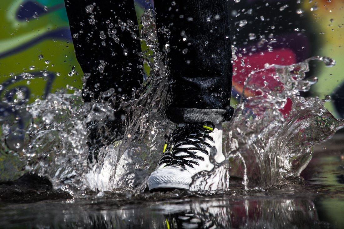 Wet Test: The Converse Chuck Taylor All Star Ii Shield Canvas Braves ...