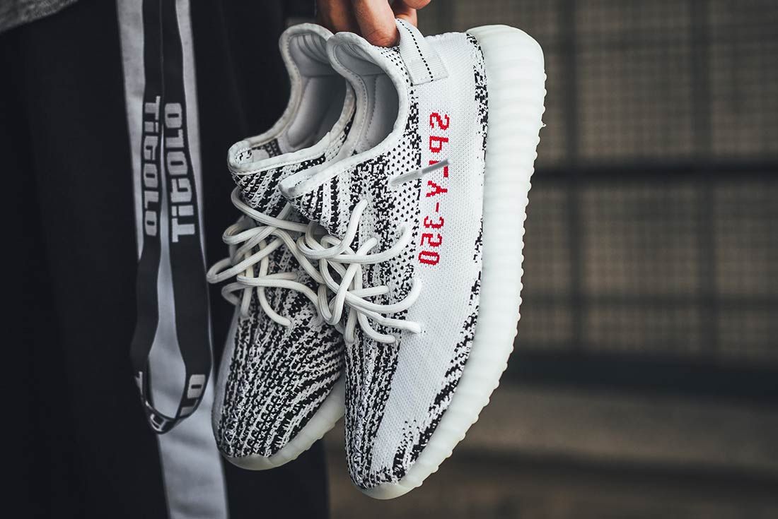 adidas yeezy zebra on feet