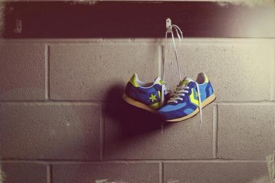 Converse Auckland Racer Size Exclusive Blue Hanging 1