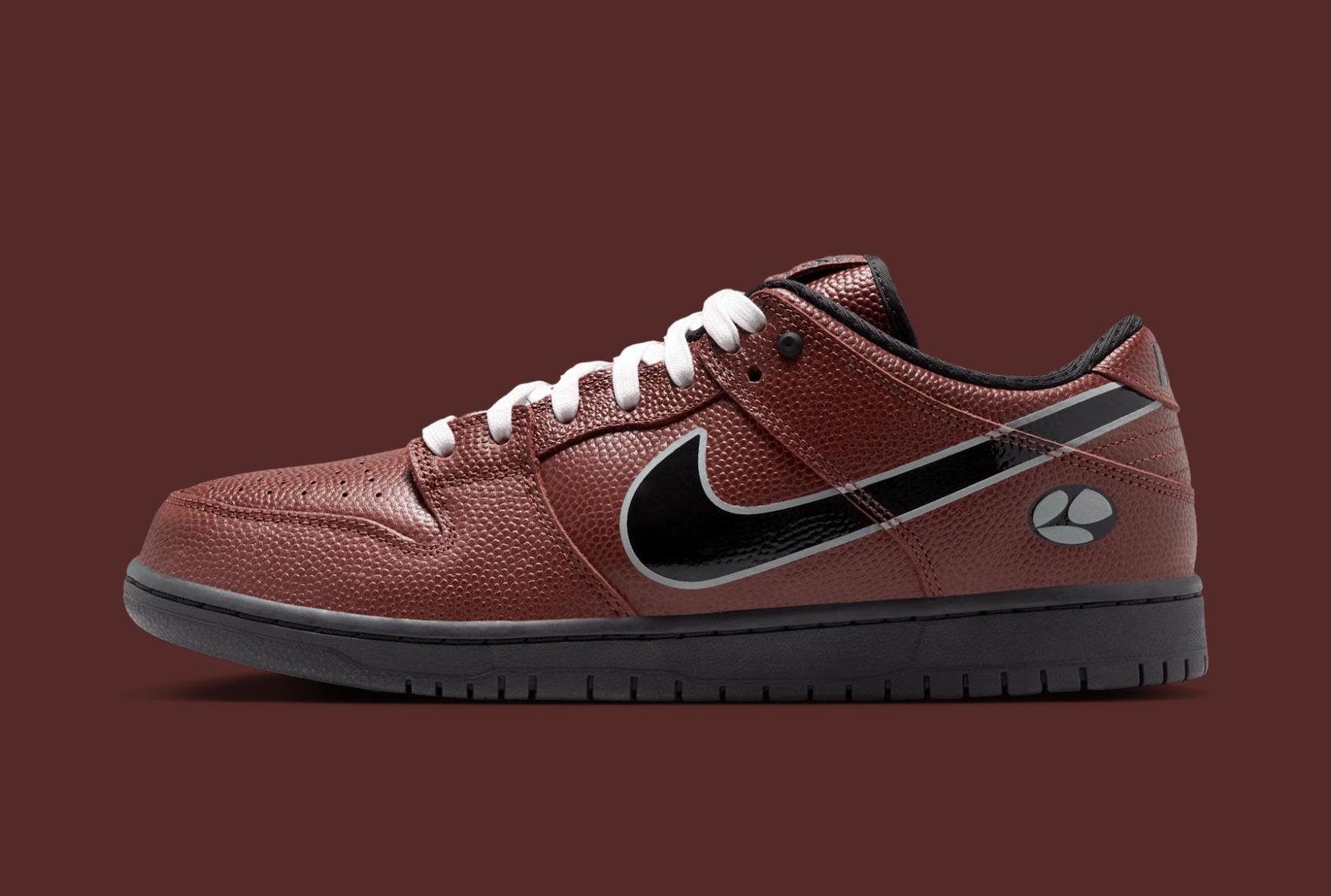 limosine skateboards nike sb dunk low football nfl inspired