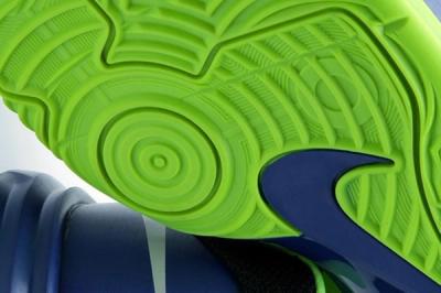 Nike Hyperdunk Low Hyperblue Elecgreen Sole Detail 1