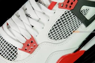 Air Jordan 4 Fire Red New Pics 11 1