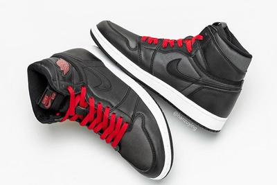 Air Jordan 1 Satin Black Gym Red 555088 060 Release Date 4 Pair