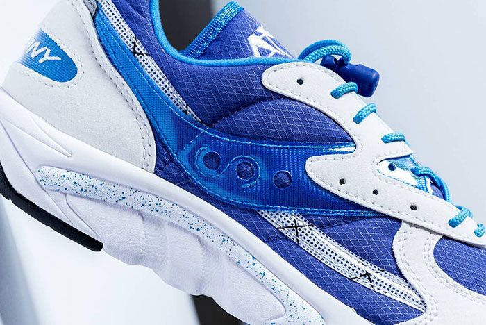 Saucony Aya Blue Logo Detail Shot