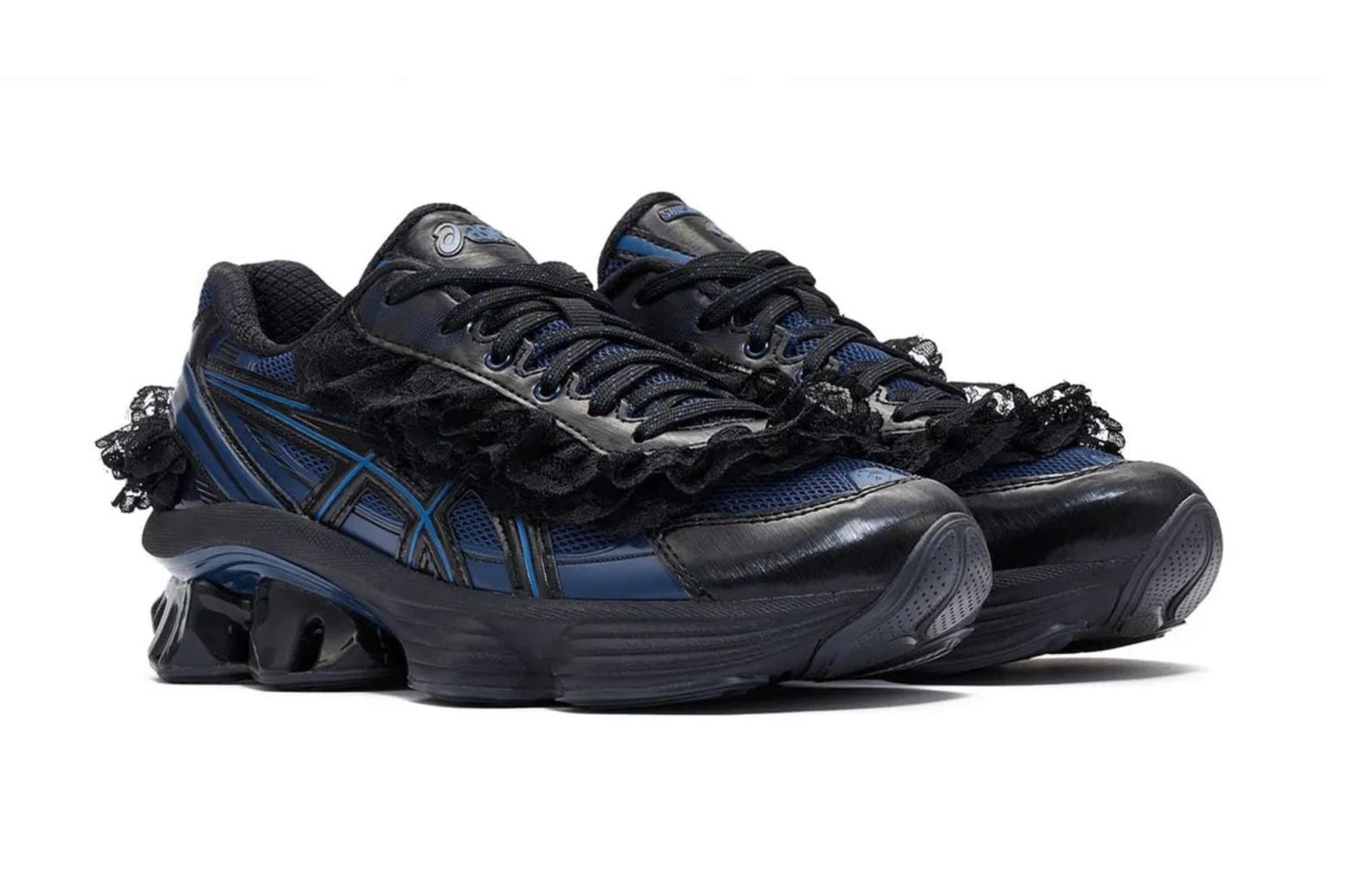 Black and blue ASICS SHUSHU Tong sneakers with black lace frill