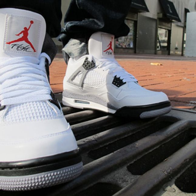 øve sig at tilføje Ironisk Air Jordan 4 Cement (New Pics) - Sneaker Freaker