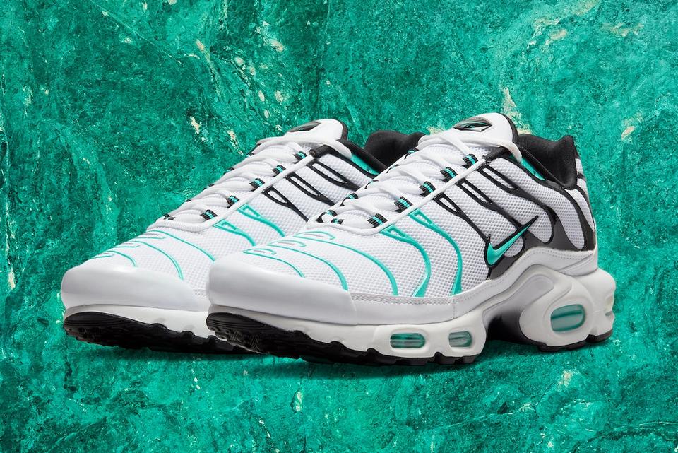 tuned air foot locker