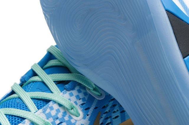 Nike Kobe 9 Em Hyper Cobalt Bump 21