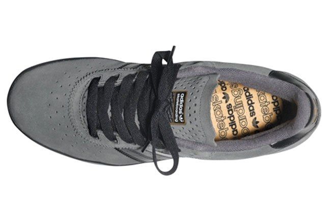 アディダス SKATEBOARDING Ronan Gons  スニーカー Roger x adidas Skateboarding Ronan | Nice Kicks