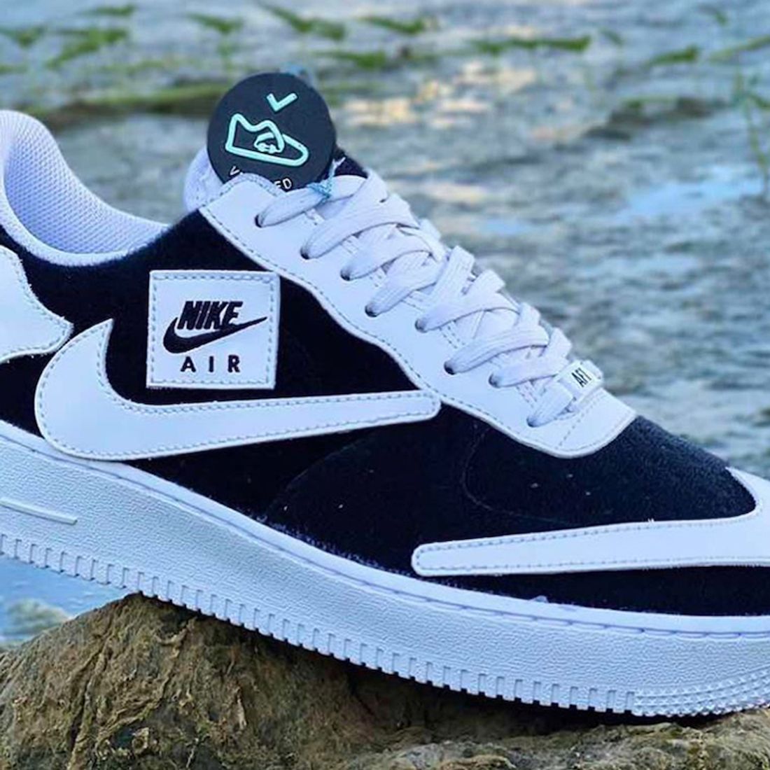 En cualquier momento Vacío Ecología Nike Cover the Air Force 1 in Velcro - Sneaker Freaker