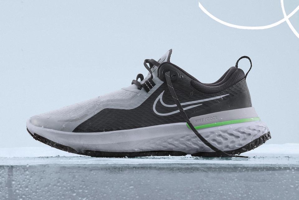 nike rain sneakers