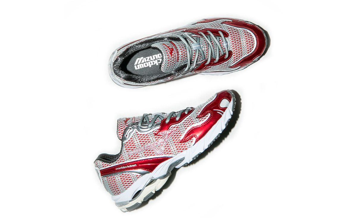 One Block Down and Mizuno Flame Up the Wave Rider 10 - Releases