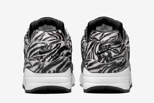 Nike Air Max 1 Gs Zoo Pack Zebra3
