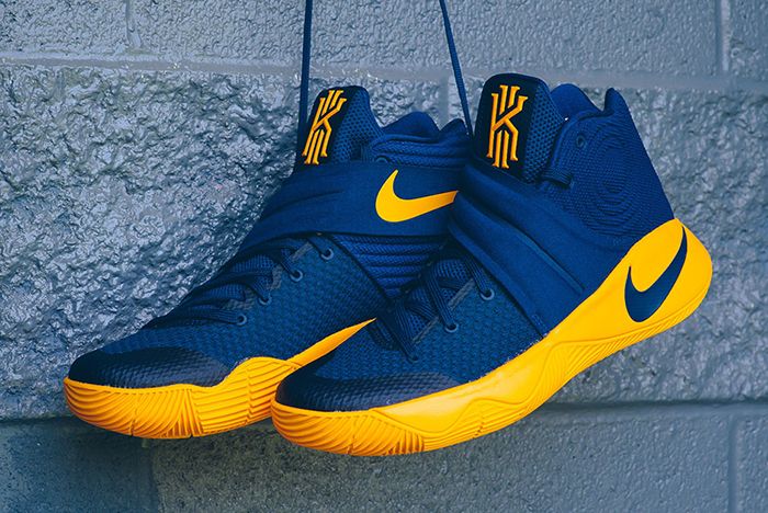 Nike Kyrie 2 On Court7