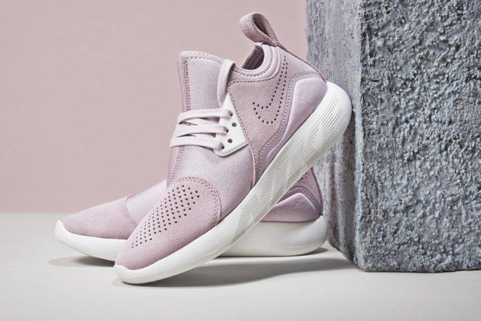 teller uitbarsting Apt Nike Reveals Lunarcharge Women's Colourways - Sneaker Freaker