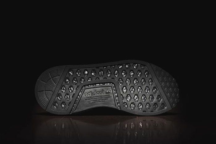 nmd black sole