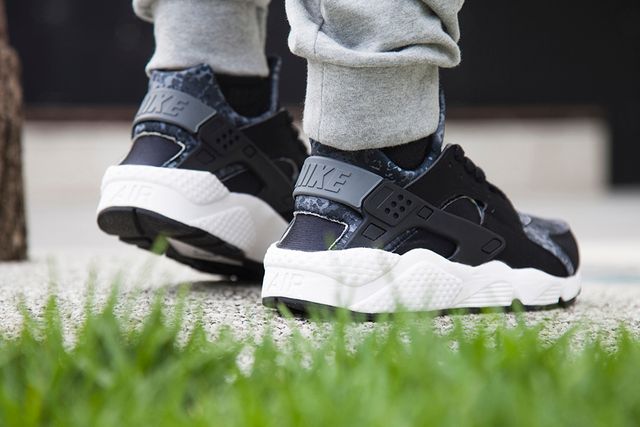 huaraches foot locker canada