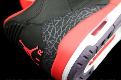 Air Jordan 3 Bright Crimsom Heel Details 1