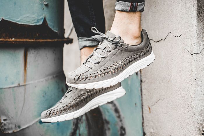Nike Mayfly Woven Collection Sneaker