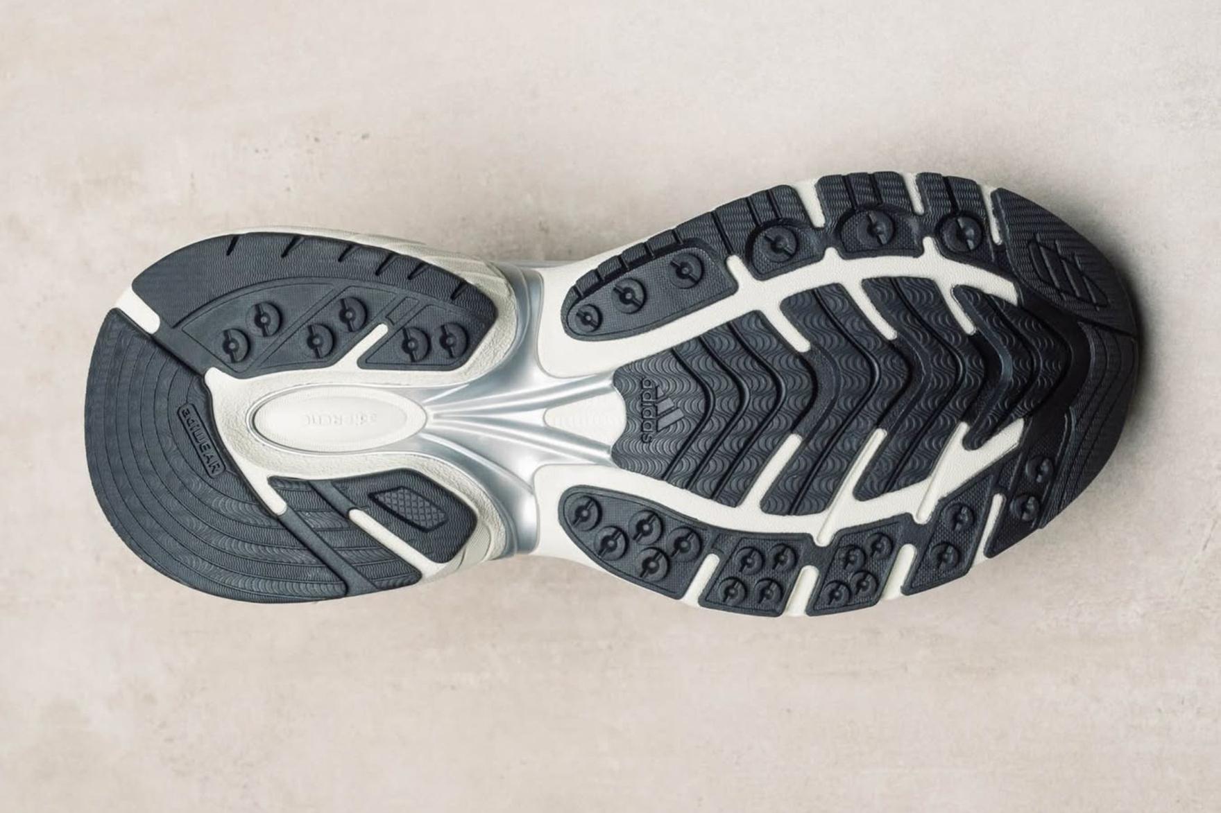 adidas adistar XLG 2.0 grey sneakers