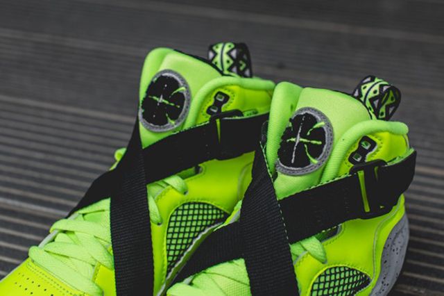 Nike Lunar Raid (Volt) - Releases