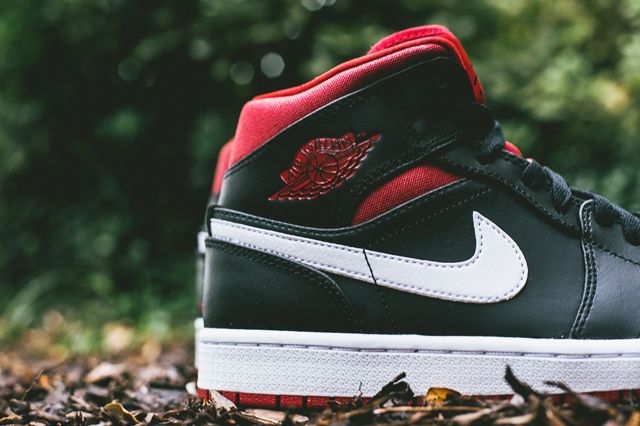Air Jordan 1 Black Gymred Bumper 3