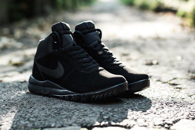 Top 10 Triple Black Sneakers Of 2014 - Sneaker Freaker