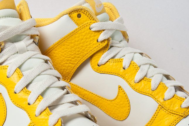 Nike Dunk High Varsity Maize 3 4 2 1