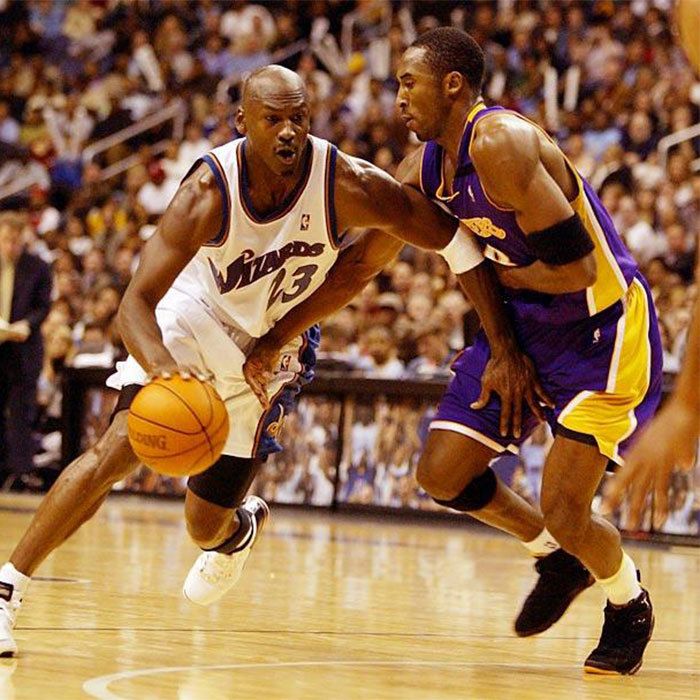 Kobe best sale shoes 2002