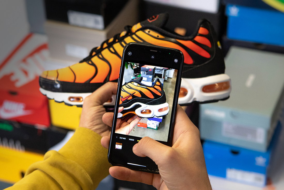 Great Apps for Checking the Legitimacy of Sneakers - Features