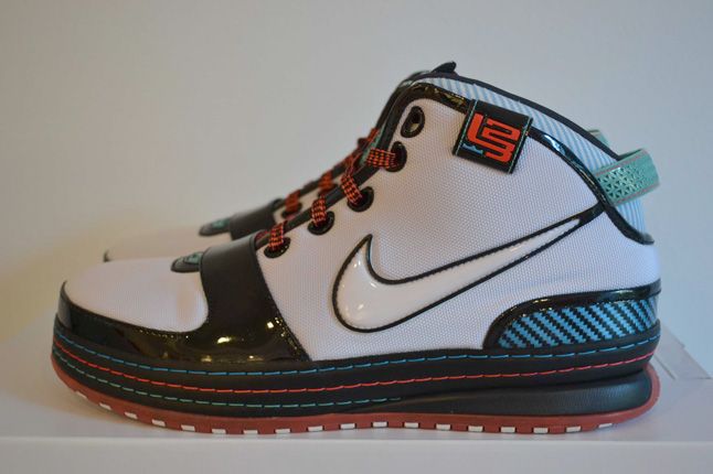 Sneaker Freaker Lebron Collector Garv 16 1