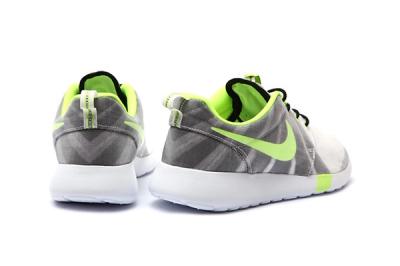 Nike Wmns Roshe Run Air Max 1 Training Pack
