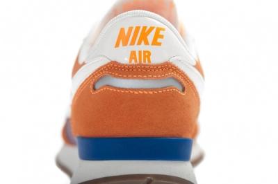 Nike Wmns Air Vortex Vntg Orange Heel Detail 1