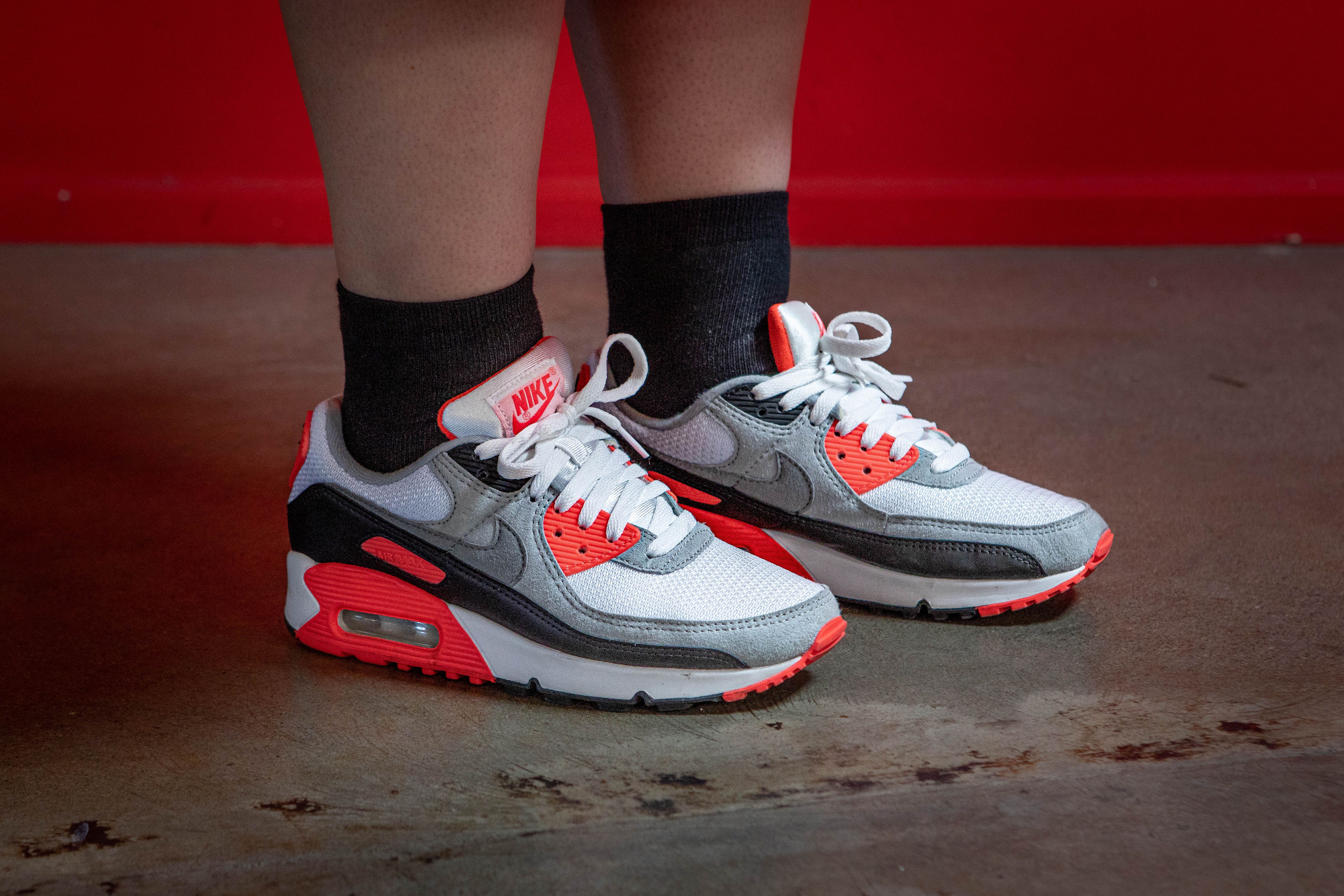 Cesca - Nike Air Max 90 'Infrared' on foot