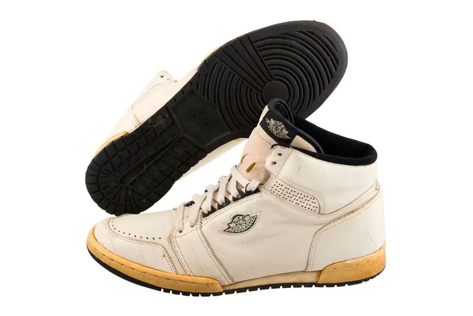 2nd hand jordan shoes