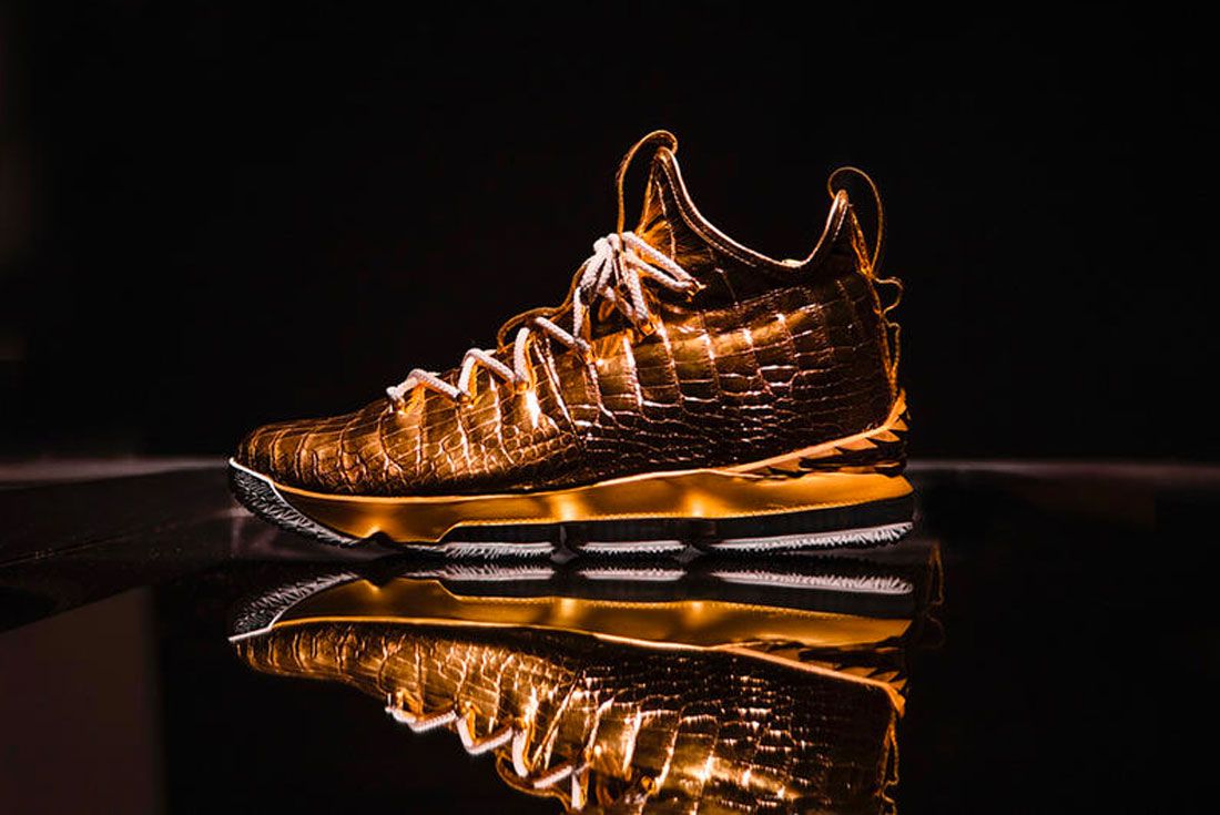 Nike lebron sneakers online