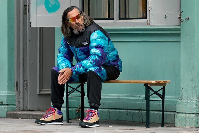Sneakersnstuff The Northface On Bench