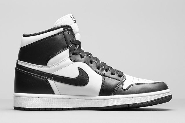 Air Jordan 1 High (Black/White) - Releases