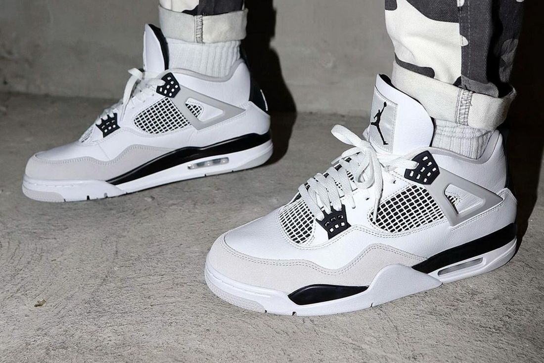 Air Jordan 4 Military Black on foot 