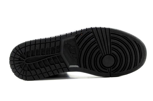 Air Jordan 1 Retro High Og Black Grey Outsole 1