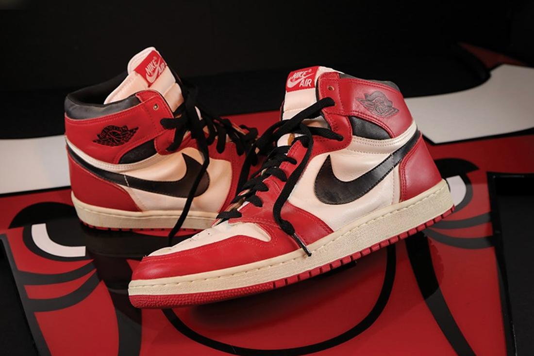 air jordan 1 broken foot