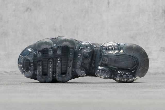 nikelab vapormax cool grey