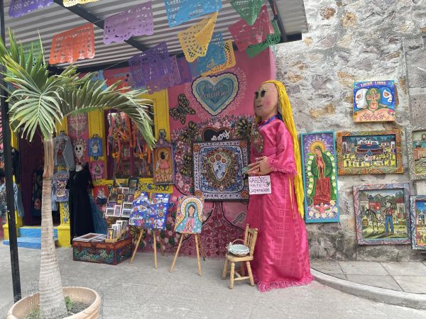 Living Market, Fábrica La Aurora & Guadalupe Art District - 5